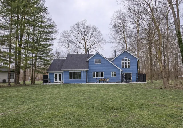 Photo 2 of Single family home for sale at 586 Schaeffer Dr, Coldwater, MI 49036 | MLS# 62025049245 | Listing updated on 2026-06-26