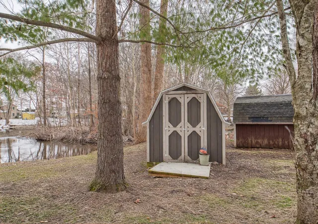 Photo 3 of Single family home for sale at 586 Schaeffer Dr, Coldwater, MI 49036 | MLS# 62025049245 | Listing updated on 2026-06-26