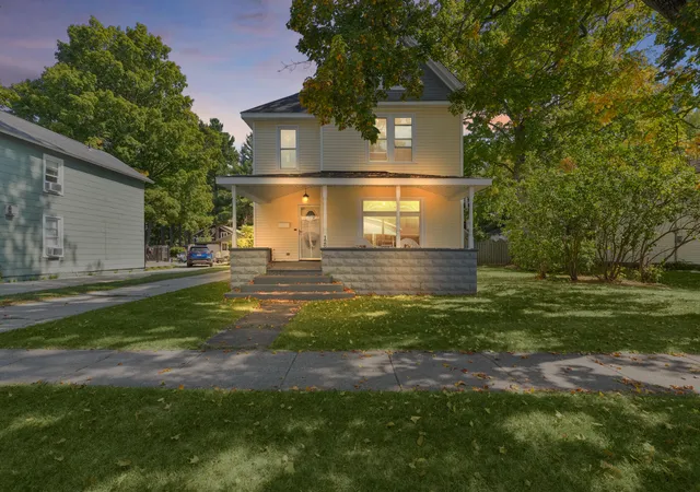 5th image of 126 N Monroe St, Rockford City Kent, MI 49341 | MLS# 65025049699