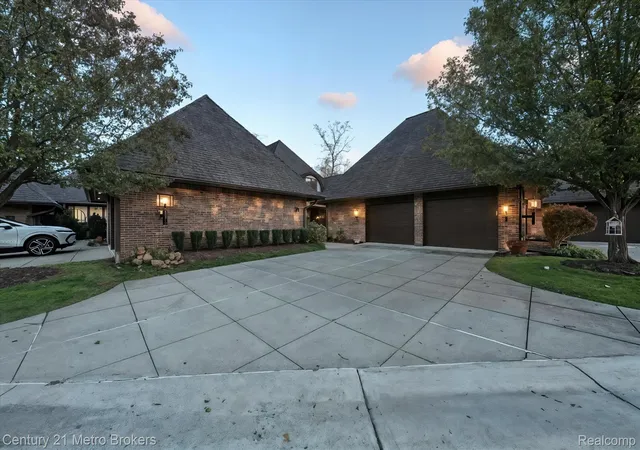 Photo 1 of Condo for sale at 9095 S Saginaw Rd #23, Grand Blanc, MI 48439 | MLS# 20251041669 | Listing updated on 2026-08-31