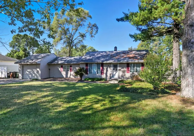 Photo 3 of Single family home for sale at 46419 Huling St, Shelby Township, MI 48317 | MLS# 58050190350 | Listing updated on 2026-06-04