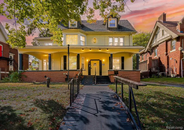 2nd image of 491 E Grand Blvd, Detroit, MI 48207 | MLS# 20251042856
