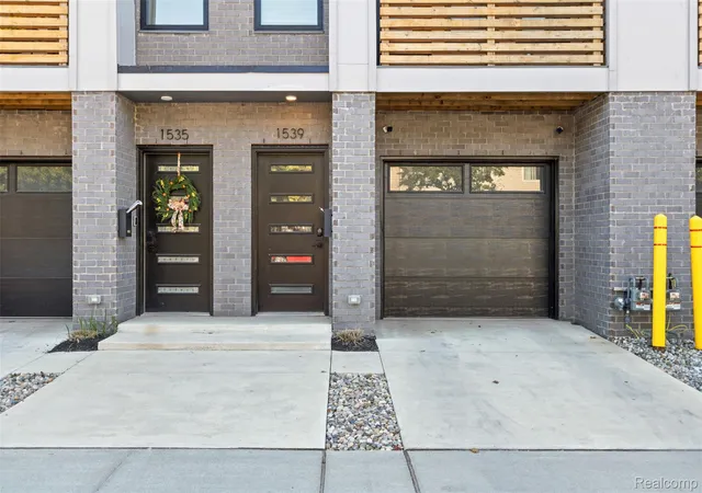 2nd image of 1539 Pallister #9, Detroit, MI 48206 | MLS# 20251043665