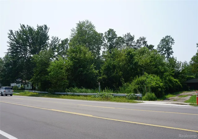Photo 3 of Land for sale at Vacant Wayne Rd, Romulus, MI 48174 | MLS# 20251044942 | Listing updated on 2026-09-02