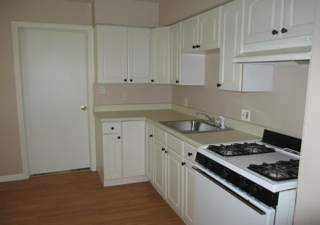 Photo 3 of Single family home for sale at 8291 Lozier Ave, Warren, MI 48089 | MLS# 81025052633 | Listing updated on 2026-07-31