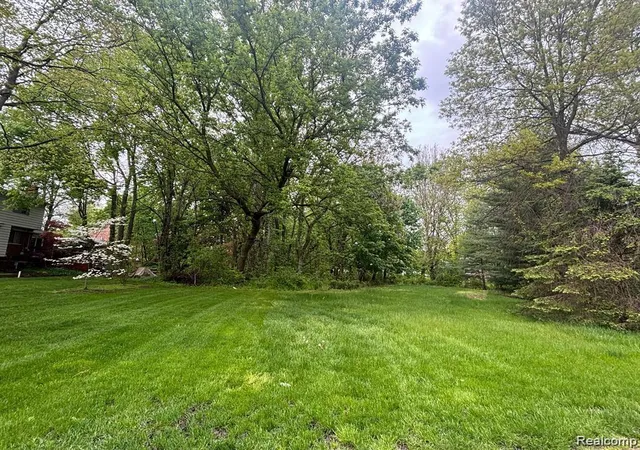 Photo 1 of Land for sale at 5961 Woodmire, Shelby Township, MI 48316 | MLS# 20251045235 | Listing updated on 2026-06-24