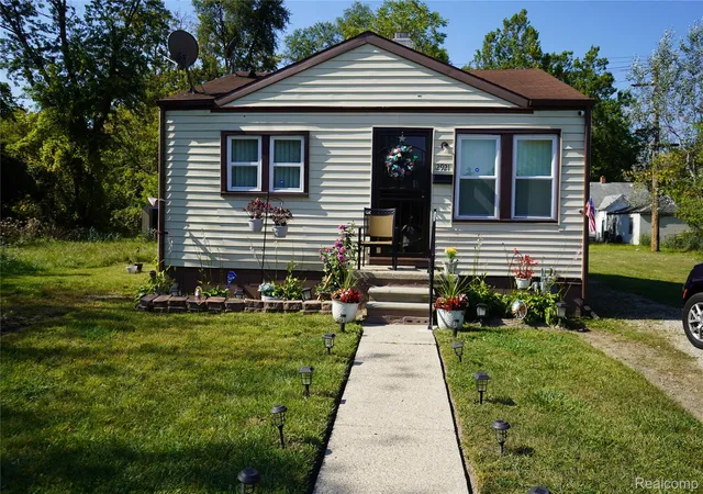 5th image of 12921 Braile St, Detroit, MI 48223 | MLS# 20251046757