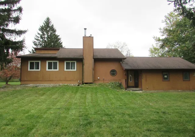 1st image of 1434 E Cook Rd, Grand Blanc, MI 48439 | MLS# 5050192082