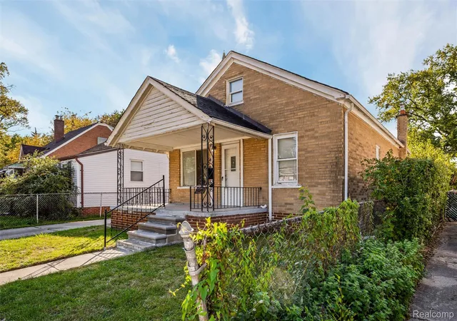 3rd image of 7212 Hudson Ave, Warren, MI 48091 | MLS# 20251047614