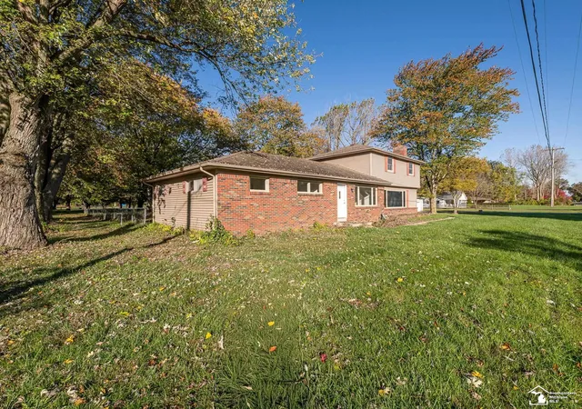 Photo 1 of Single family home for sale at 10711 Douglas Rd, Temperance, MI 48182 | MLS# 57050192182 | Listing updated on 2026-07-30