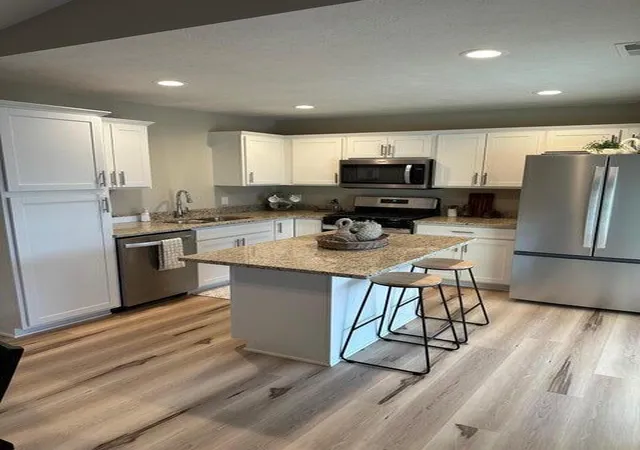 Photo 3 of Condo for sale at 725 Heritage Woods Ln, Paw Paw Village Van Buren, MI 49079 | MLS# 66025054337 | Listing updated on 2026-03-01
