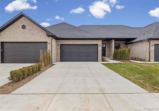 Photo 1 of Sale Pending at 21955 Deer Brk Dr #3, Southfield, MI 48075 | MLS# 20251047894 | Listing updated on 2026-10-23