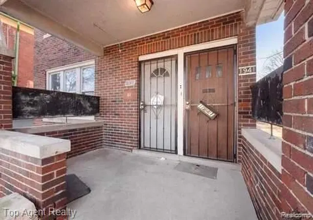 Photo 2 of Single family home for sale at 1939 W Grand St, Detroit, MI 48238 | MLS# 20251048668 | Listing updated on 2026-06-09