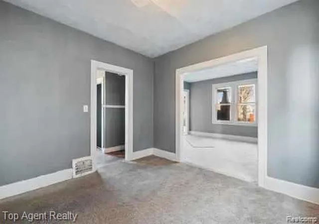 Photo 4 of Single family home for sale at 1939 W Grand St, Detroit, MI 48238 | MLS# 20251048668 | Listing updated on 2026-06-09