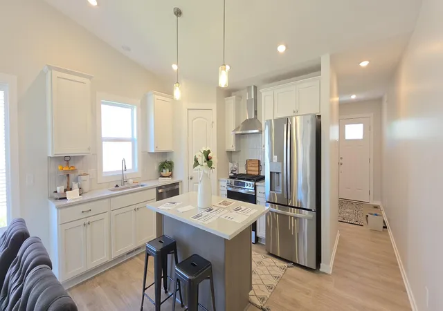 Listing Photo 3 - Condo for sale in building located at 3786 Ambrosia Dr SW, Grand Rapids, MI 49534 - Unit #23