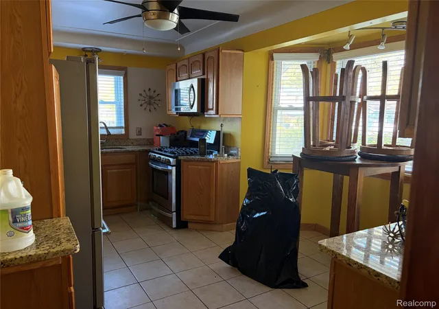 4th image of 14055 Faust Ave, Detroit, MI 48223 | MLS# 20251049015