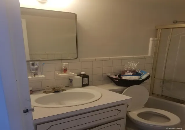 5th image of 8900 E Jefferson Ave #1103, Detroit, MI 48214 | MLS# 20251049549