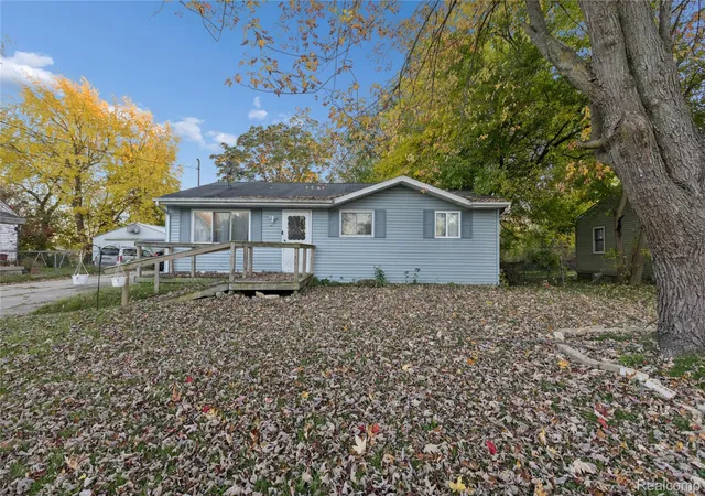 Photo 3 of Single family home for sale at 2540 Kansas Ave, Saginaw, MI 48601 | MLS# 20251049793 | Listing updated on 2026-07-07