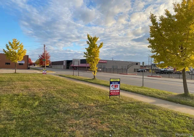 Photo 4 of Land for sale at 3230 Wyoming St, Dearborn, MI 48120 | MLS# 20251049816 | Listing updated on 2026-05-31