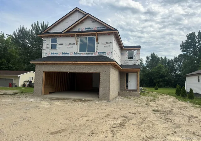 Photo 2 of Single family home for sale at 21600 Elmway Dr Dr, Clinton Township, MI 48035 | MLS# 20251050209 | Listing updated on 2026-07-08