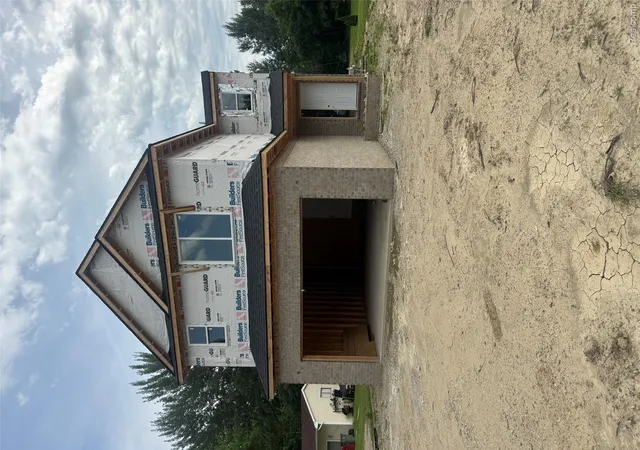 Photo 3 of Single family home for sale at 21600 Elmway Dr Dr, Clinton Township, MI 48035 | MLS# 20251050209 | Listing updated on 2026-07-08