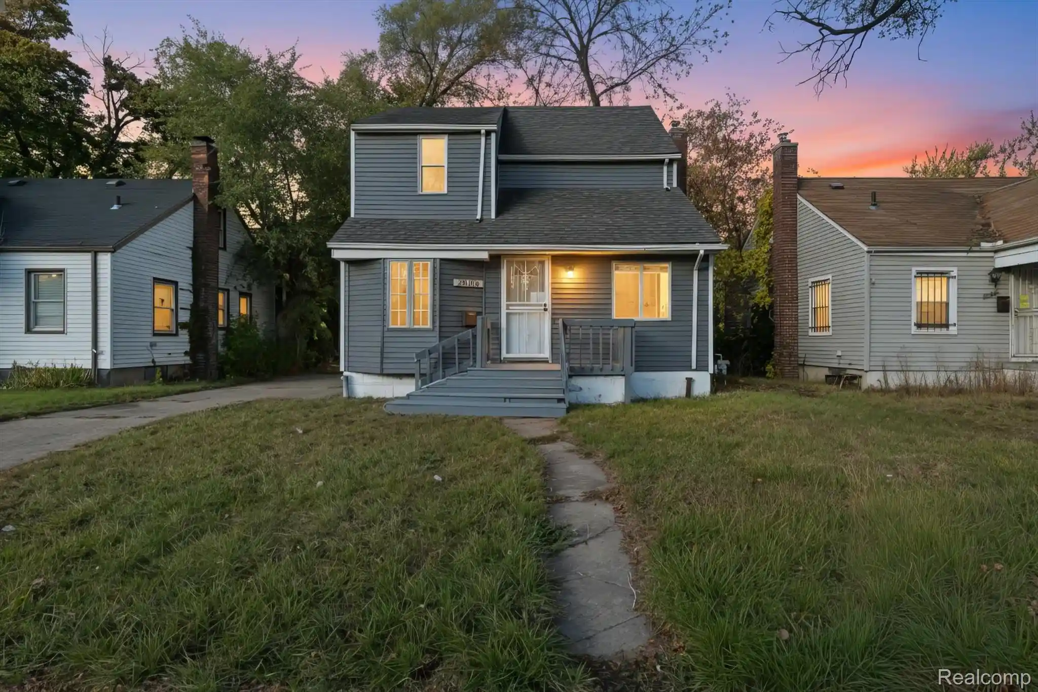 Photo 1 of Single family home for sale at 20107 Southfield Rd, Detroit, MI 48235 | MLS# 20251050238 | Listing updated on 2026-10-31