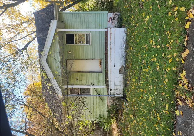 Photo 1 of Single family home for sale at 329 W Baltimore Blvd, Flint, MI 48505 | MLS# 20251050243 | Listing updated on 2026-09-10