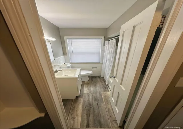 Photo 4 of Single family home for sale at 16503 Sussex St, Detroit, MI 48235 | MLS# 20251050530 | Listing updated on 2026-09-01