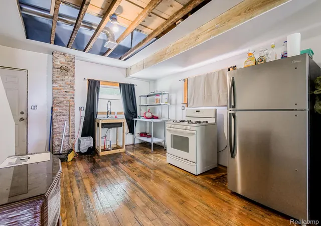 3rd image of 463 S Junction St, Detroit, MI 48209 | MLS# 20251051037