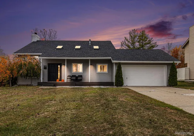 Photo 1 of Single family home for sale at 7408 Westbury Blvd, West Bloomfield, MI 48322 | MLS# 20251051126 | Listing updated on 2026-08-25