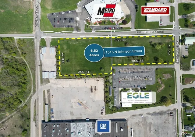 2nd image of 1515 N Johnson St, Bay City, MI 48708 | MLS# 20251051508
