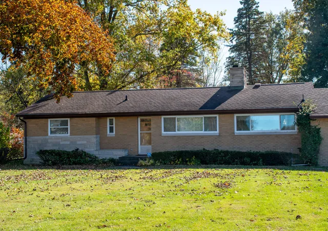 Photo 2 of Single family home for sale at 3350 W Bertrand Rd, Niles, MI 49120 | MLS# 69025056706 | Listing updated on 2026-08-03