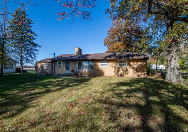 Photo 3 of Single family home for sale at 3350 W Bertrand Rd, Niles, MI 49120 | MLS# 69025056706 | Listing updated on 2026-08-03