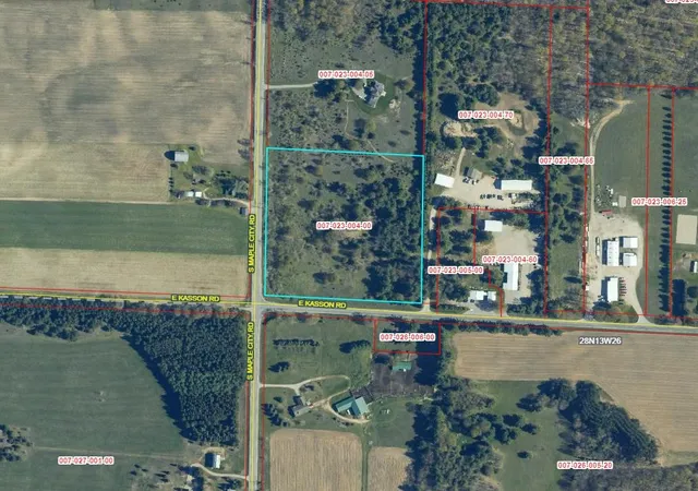 10th image of S Maple City Rd, Kasson Township Leelanau, MI 49664 | MLS# 78080063475