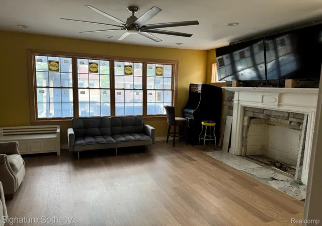3rd image of 1991 Calvert St, Detroit, MI 48206 | MLS# 20251051857