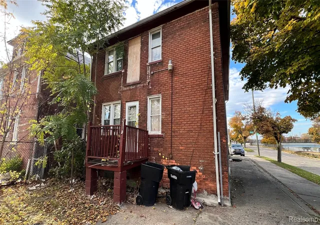 Photo 4 of Multi family home for sale at 4901 Whitfield St, Detroit, MI 48204 | MLS# 20251051932 | Listing updated on 2026-07-07