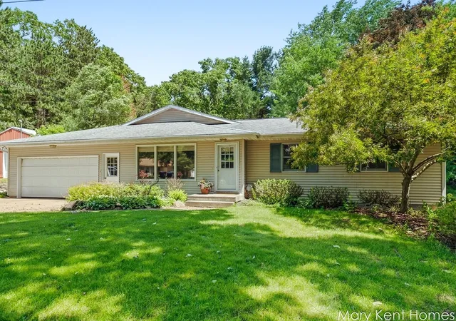 2nd image of 6662 Buttrick Ave Se, Alto, MI 49302 | MLS# 65025057356