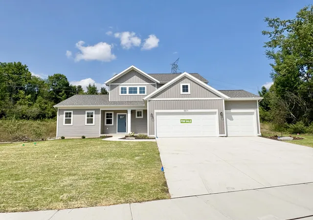 Photo 1 of Single family home for sale at 5871 Valley Point Dr Se, Caledonia, MI 49316 | MLS# 65025057503 | Listing updated on 2026-09-09