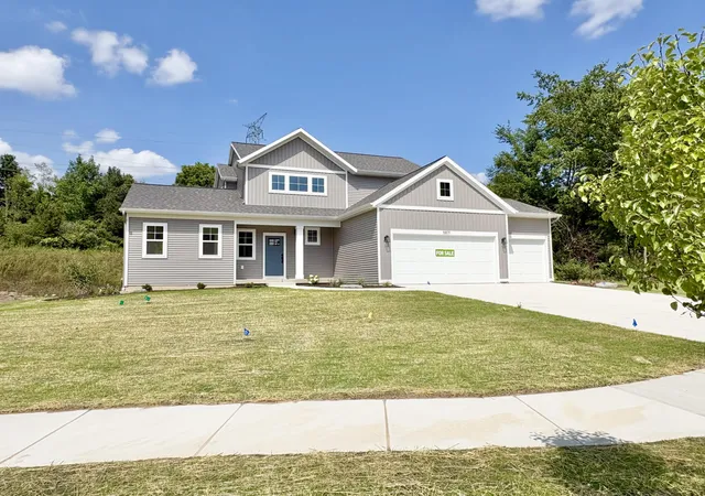 Photo 2 of Single family home for sale at 5871 Valley Point Dr Se, Caledonia, MI 49316 | MLS# 65025057503 | Listing updated on 2026-09-09