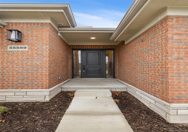 Photo 3 of Condo for sale at 55589 Oak Pointe, Utica, MI 48315 | MLS# 20251053316 | Listing updated on 2026-08-24