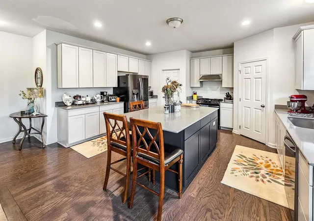 4th image of 24784 Beach Dr, Macomb, MI 48042 | MLS# 58050194073