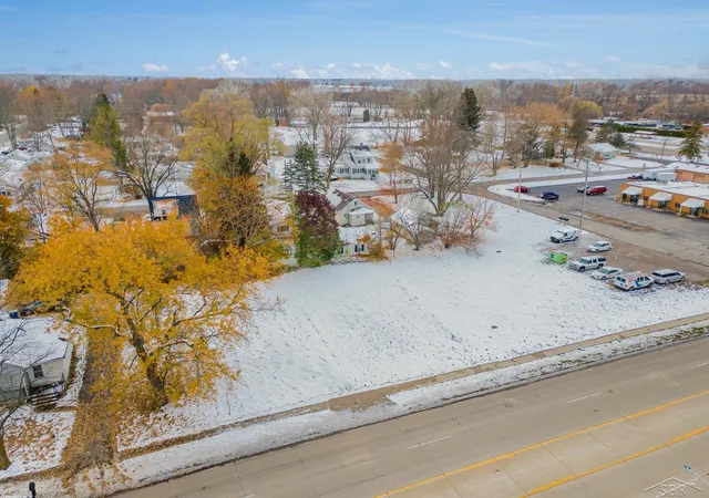 1st image of 6250 Dixie Hwy, Bridgeport, MI 48722 | MLS# 61050194201