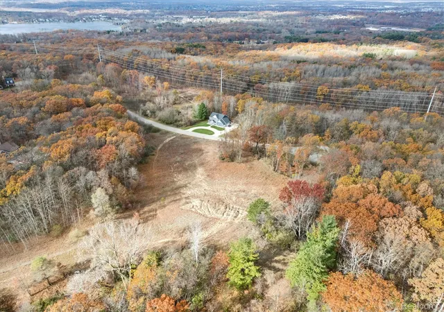 Photo 3 of Land for sale at 9410 Grand Summit Dr, Fenton, MI 48430 | MLS# 20251054134 | Listing updated on 2026-08-17