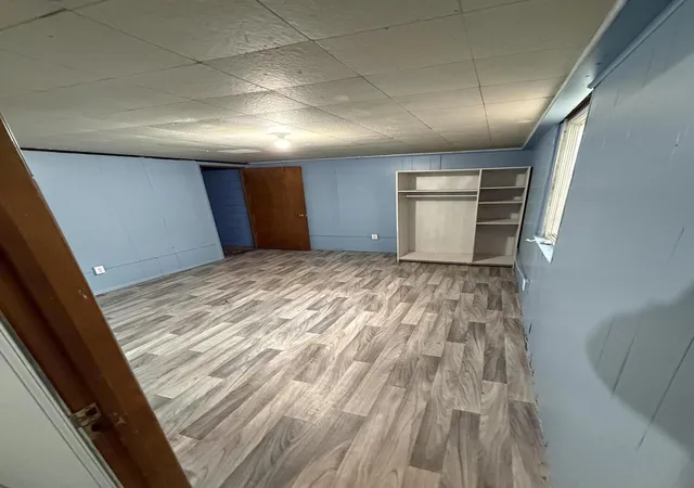 Photo 4 of Single family home for sale at 2156 Austin St, Muskegon, MI 49444 | MLS# 71025058324 | Listing updated on 2026-05-07