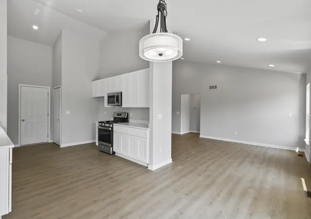 Homes for sale in Romulus, MI | 31649 Augusta Dr #67, Romulus, MI 48174 | MLS# 81025058488