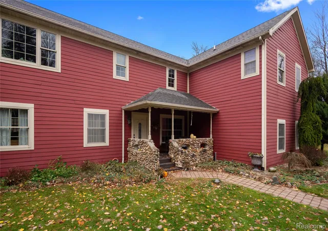 Homes for sale in Applegate, MI | 2222 Loree Rd, Applegate, MI 48401 | MLS# 20251054439