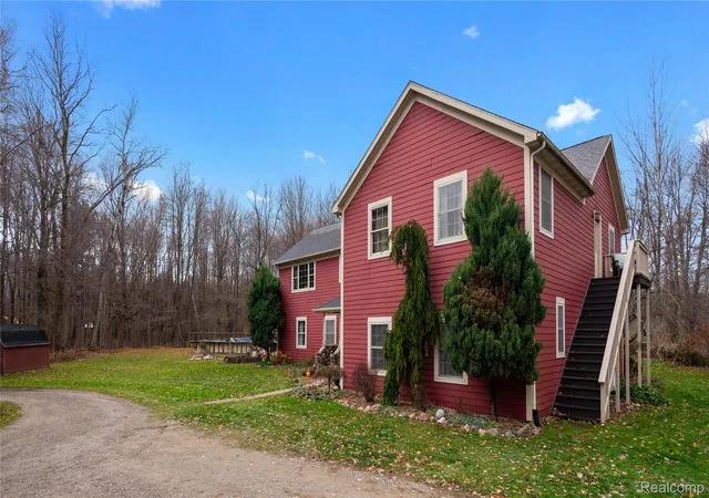 Homes for sale in Applegate, MI | 2222 Loree Rd, Applegate, MI 48401 | MLS# 20251054439