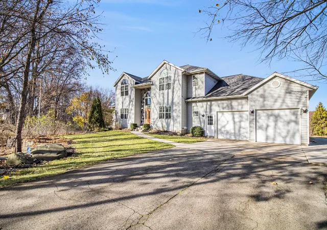1st image of 4335 56th St Sw, Wyoming, MI 49418 | MLS# 65025058796