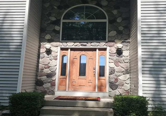 Photo 4 of Single family home for sale at 4335 56th Street SW, Wyoming, MI 49418 | MLS# 65025058796 | Listing updated on 2026-09-16