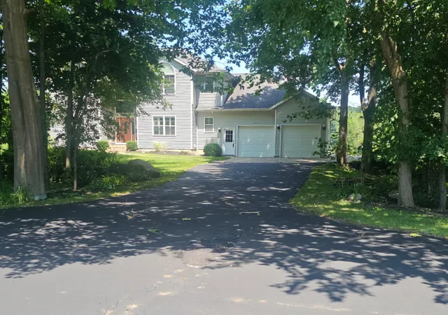 Photo 3 of Single family home for sale at 4335 56th Street SW, Wyoming, MI 49418 | MLS# 65025058796 | Listing updated on 2026-09-16